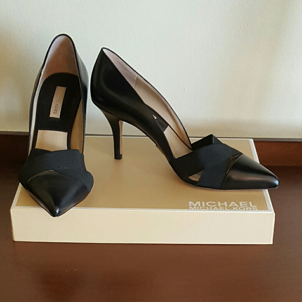 Michael Kors Collection Stephanie Pump